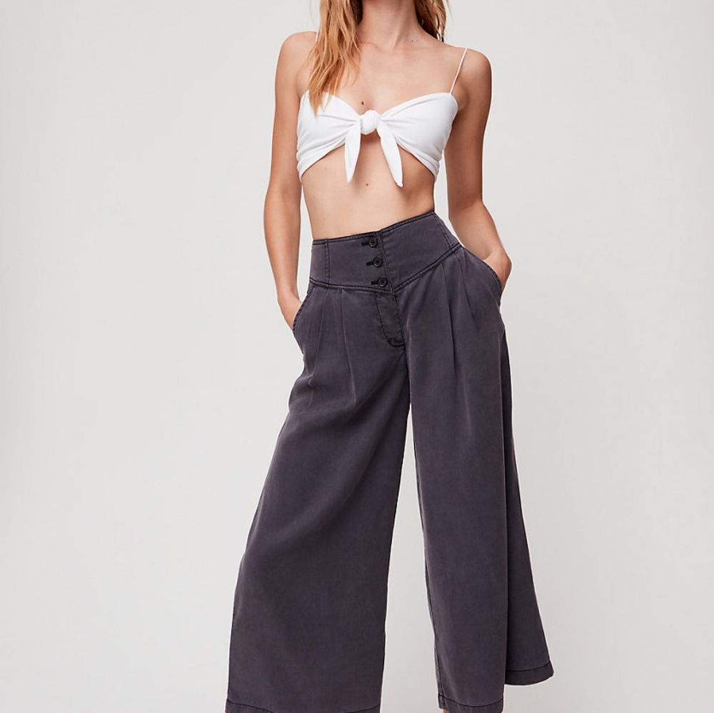 Aritzia Wilfred Free Samantha Wide Leg Pants Vintage Pants size 2